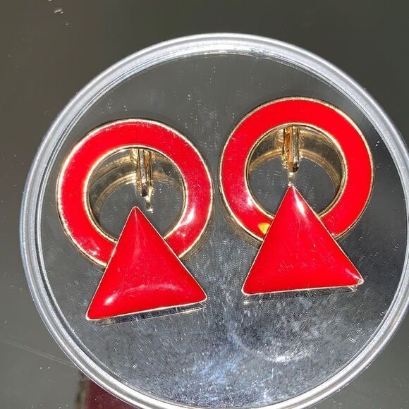 Vintage Jewelry - Vtg red‎ enamel painted gold clip on earrings